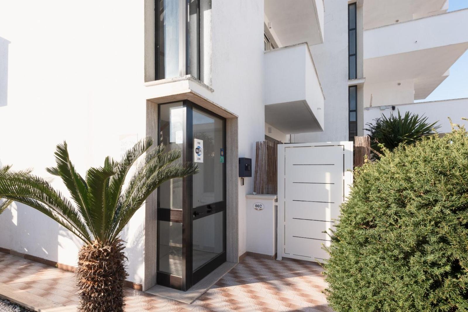 Infinity Residence Con Parcheggio Porto Cesareo Kültér fotó