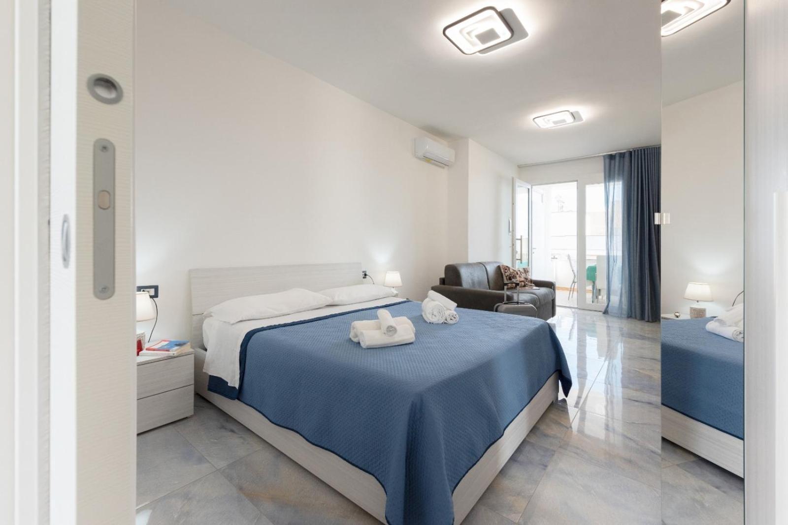 Infinity Residence Con Parcheggio Porto Cesareo Kültér fotó